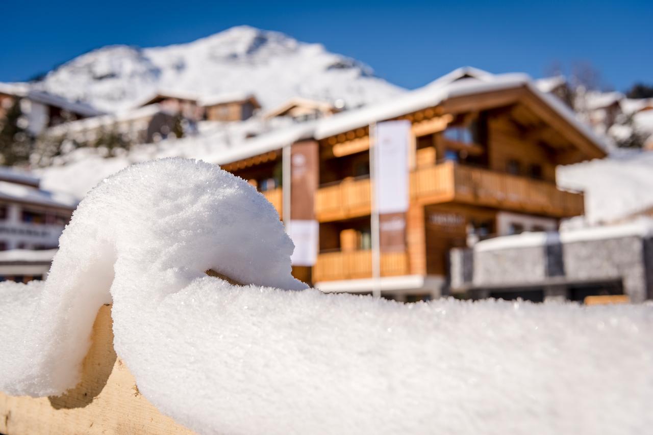 Hotel Auenhof Lech am Arlberg Rum bild